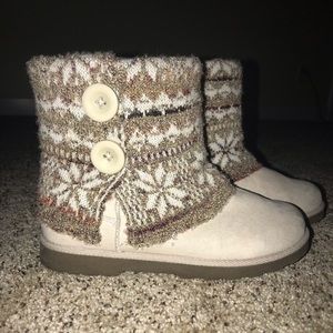 Makalu boots. Never worn.